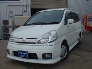 日産　セレナ　2.0 ハイウェイスター 4WD　