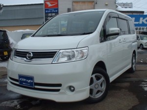 日産　セレナ　2.0 20G 4WD　